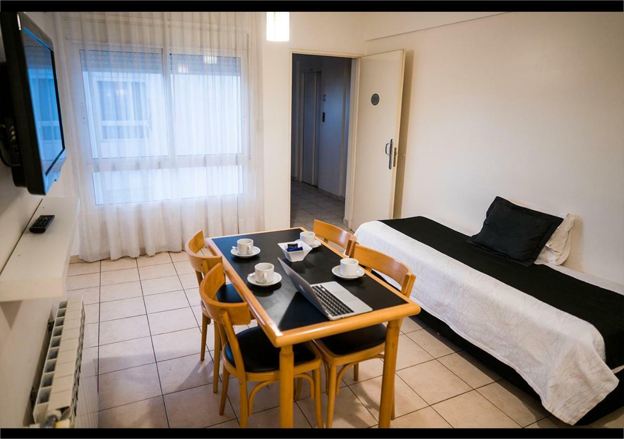 Martinique Apartamentos Bahia Blanca Exterior photo